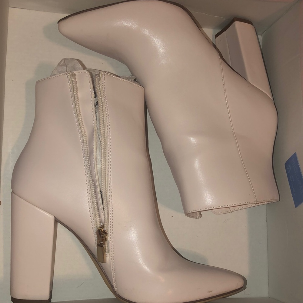 Pinkish White booties